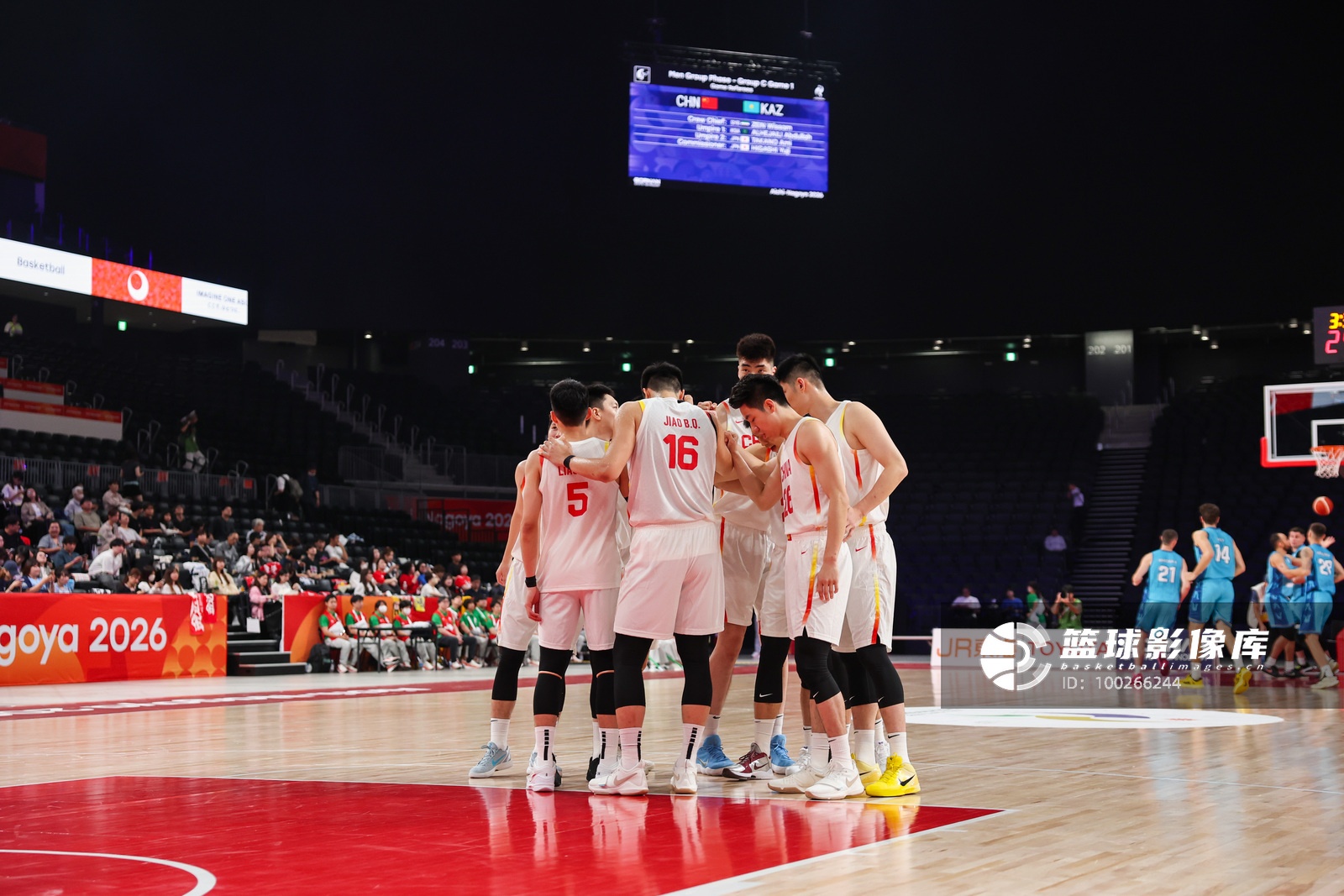 媒体人：朱俊龙/李弘权受伤 有球员带病上场 男篮今天或仅9人出战