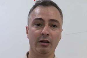 广东主帅:还在磨合阶段 但通过近期训练比赛也对球员有更多了解 广东主帅:还在磨合阶段 但通过近期训练比赛也对球员有更多了解